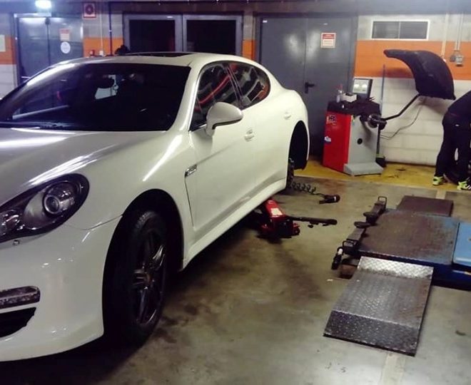 porshe-panamera-i9pneus